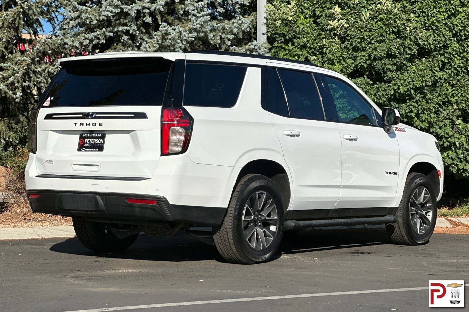 2021 Chevrolet Tahoe Z71 photo 2