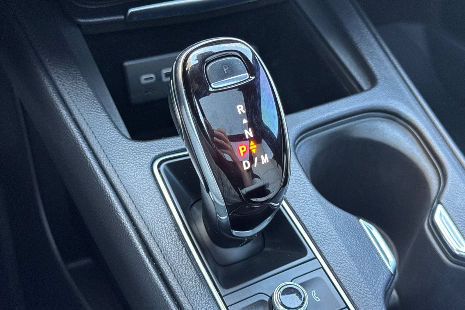 2024 Cadillac XT4 Sport - Photo 24