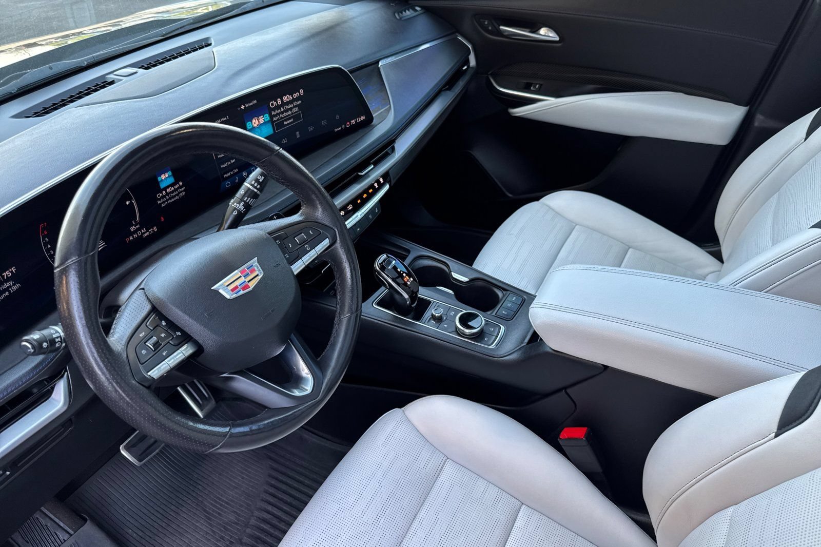 2024 Cadillac XT4 Sport - Photo 10