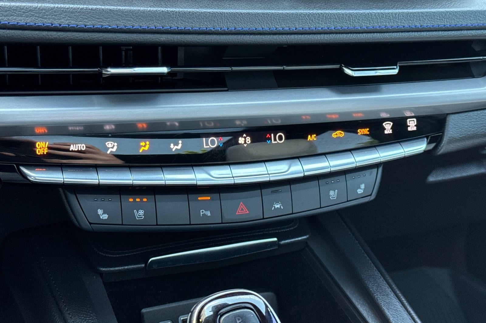 2024 Cadillac XT4 Sport - Photo 23