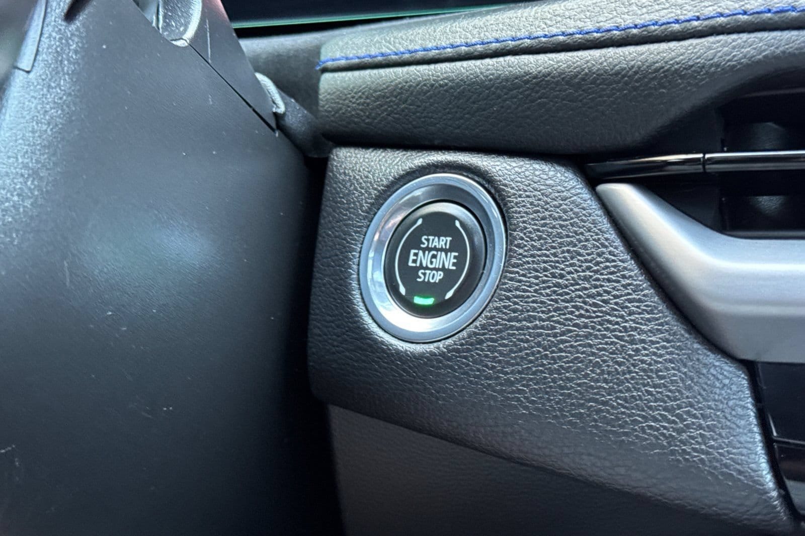 2024 Cadillac XT4 Sport - Photo 25