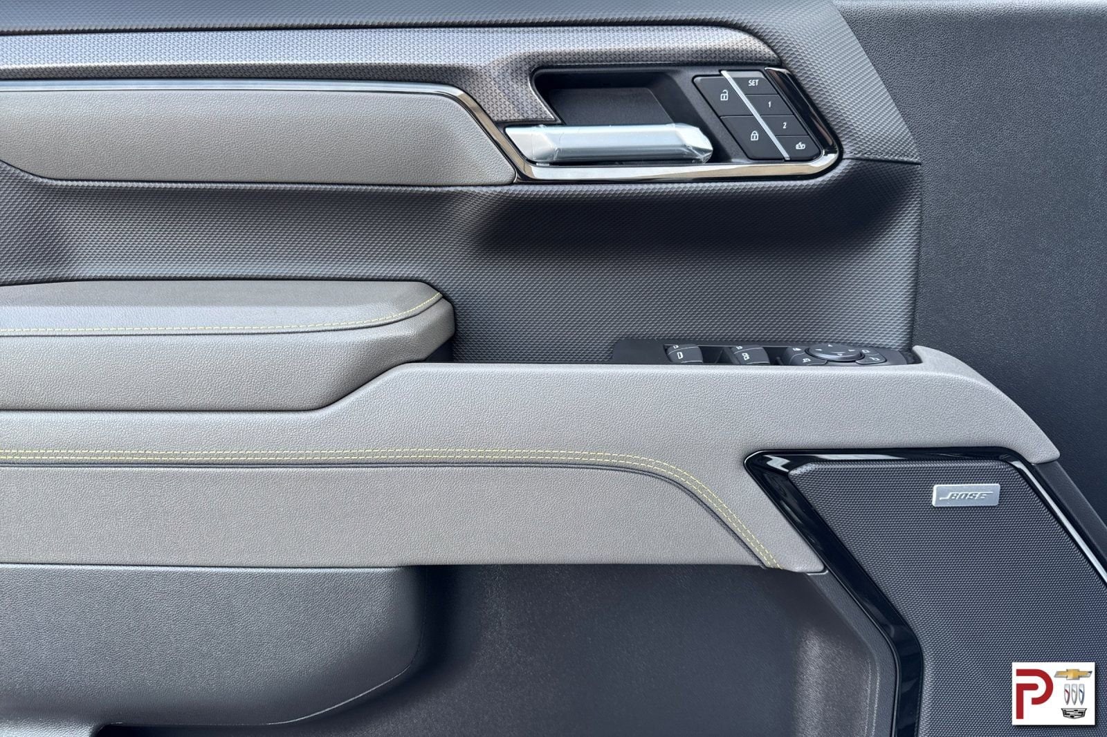 2026 Chevrolet Silverado 1500 ZR2 - Photo 12