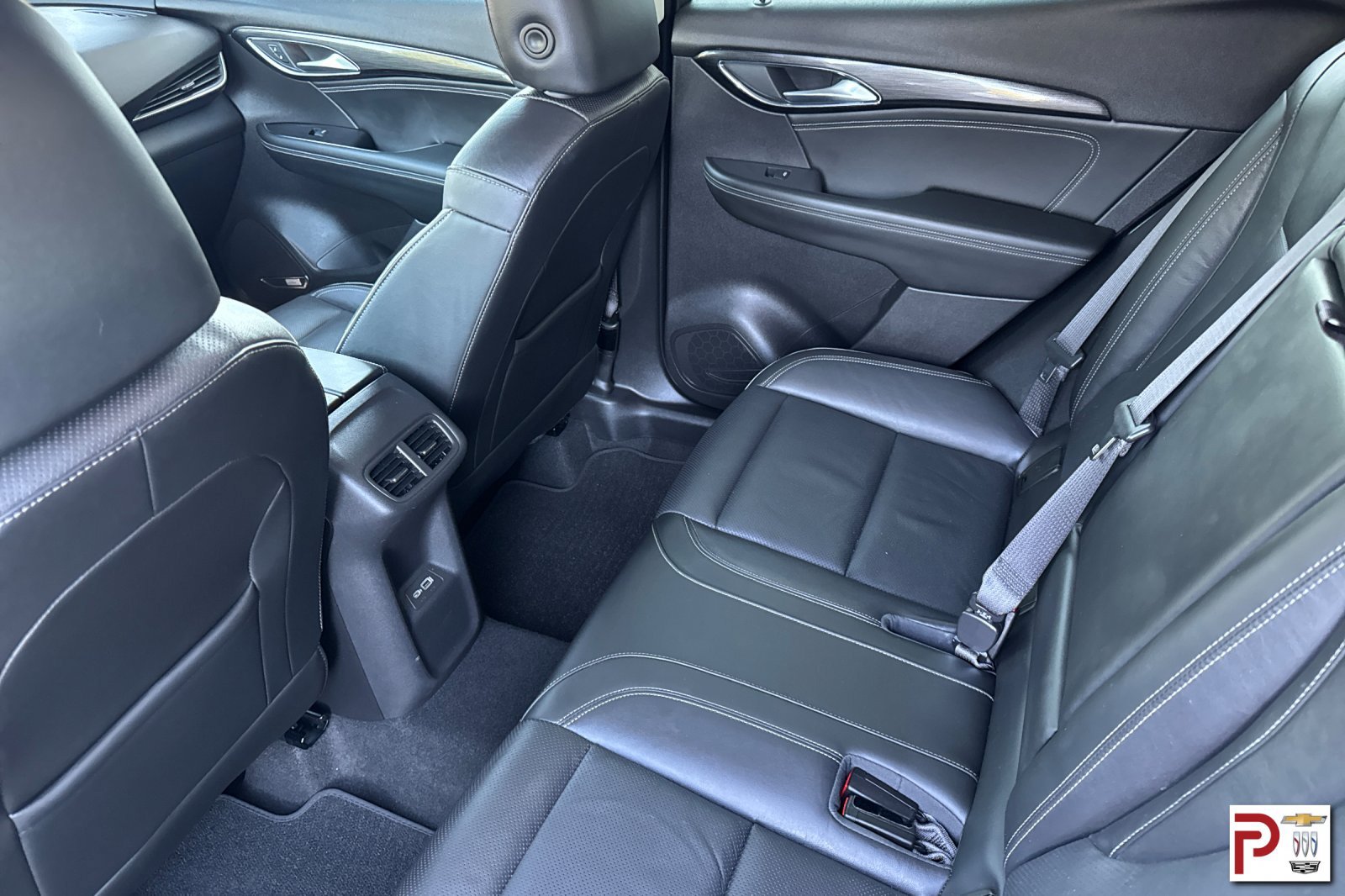 2021 Buick Envision Essence - Photo 13
