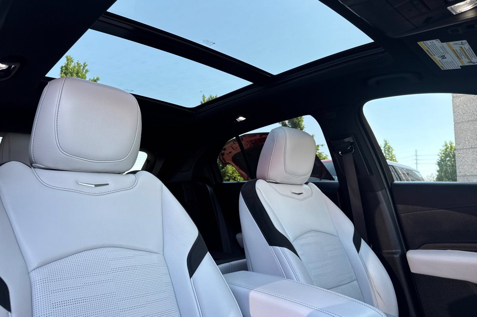 2024 Cadillac XT4 Sport - Photo 19