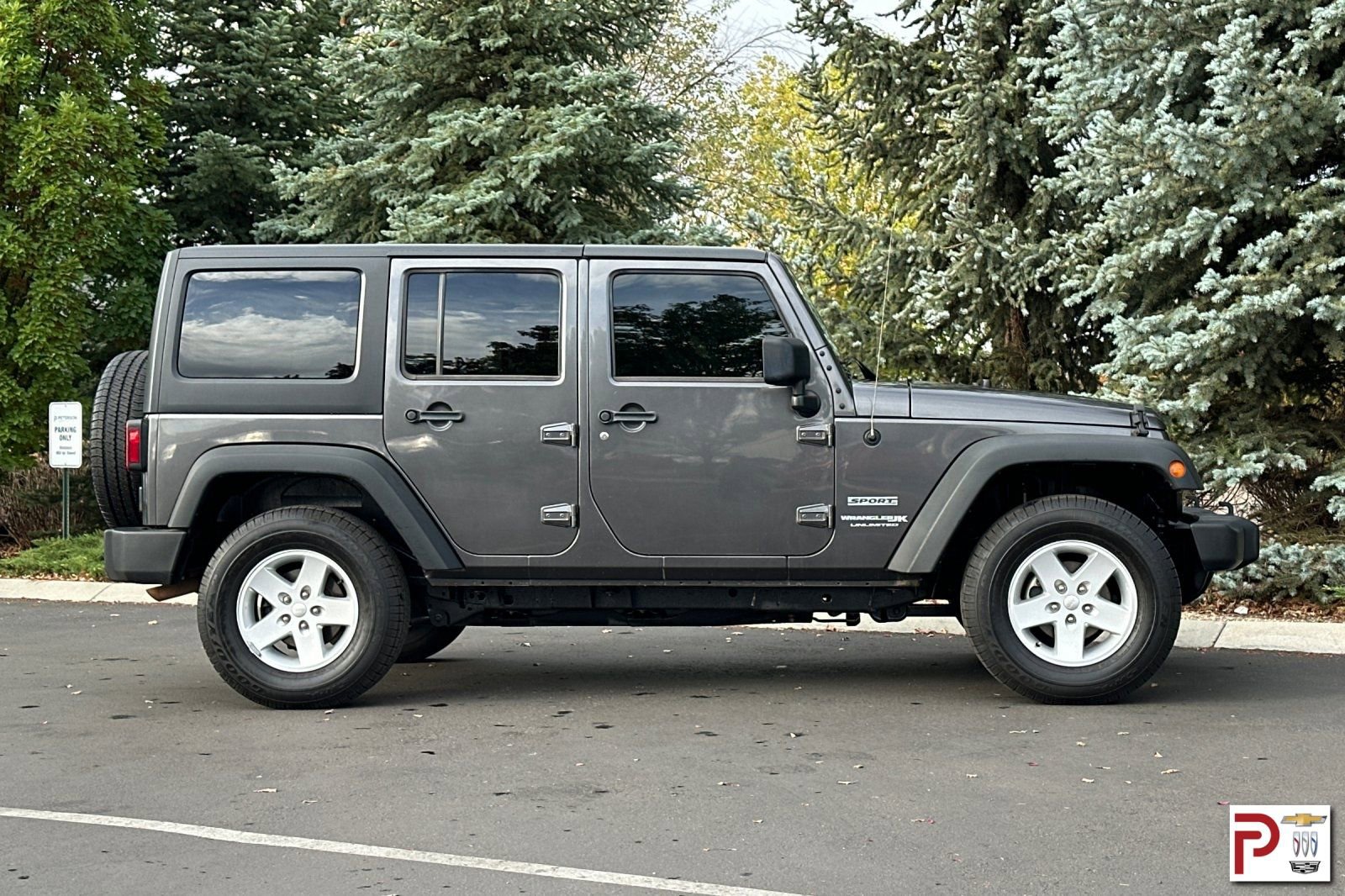 2018 Jeep Wrangler Unlimited Sport S photo 2