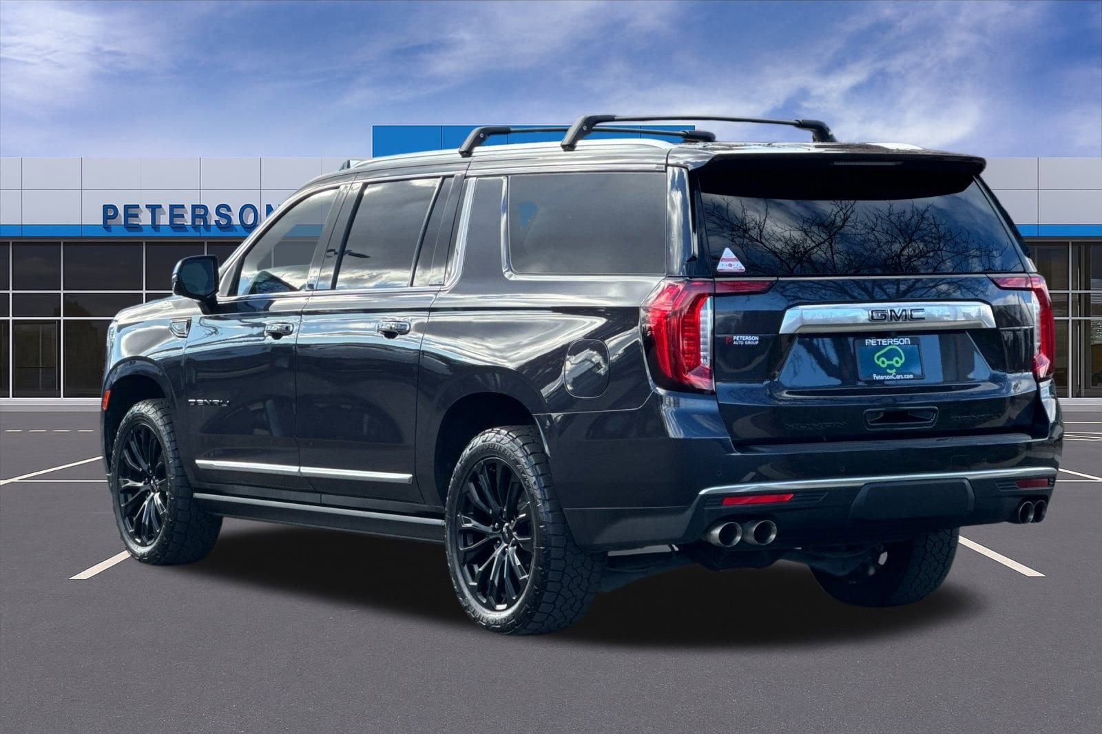 Image of 2023 GMC Yukon XL Denali 4WD Denali