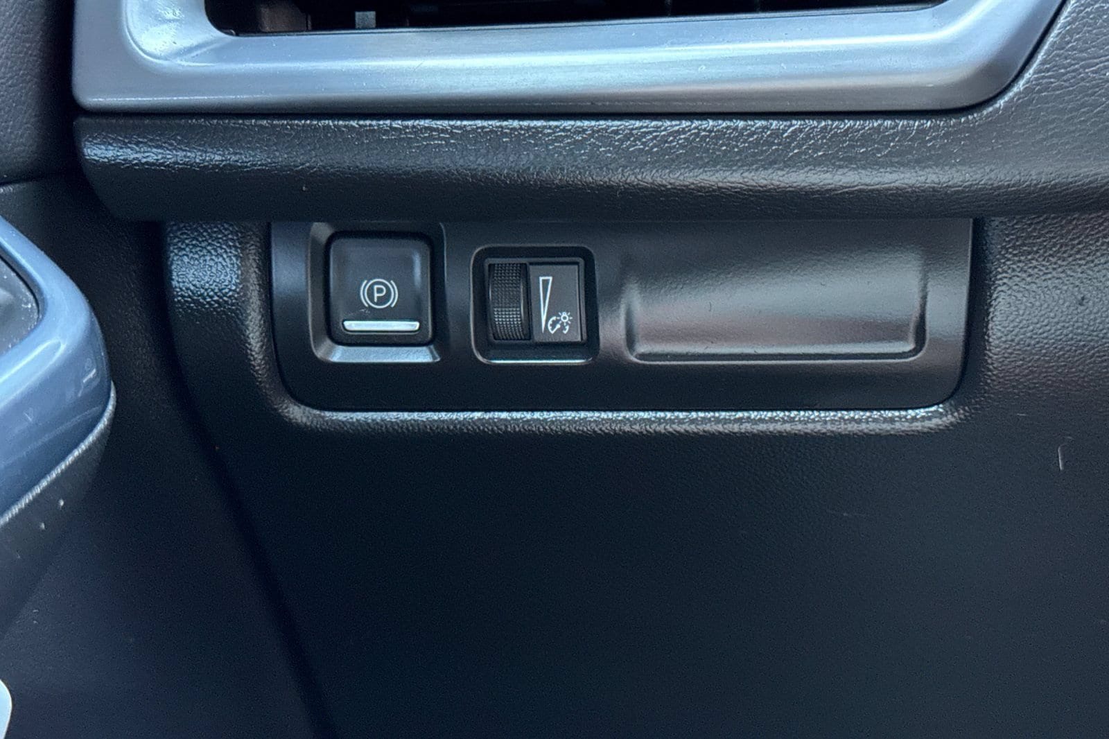 2024 Cadillac XT4 Sport - Photo 31