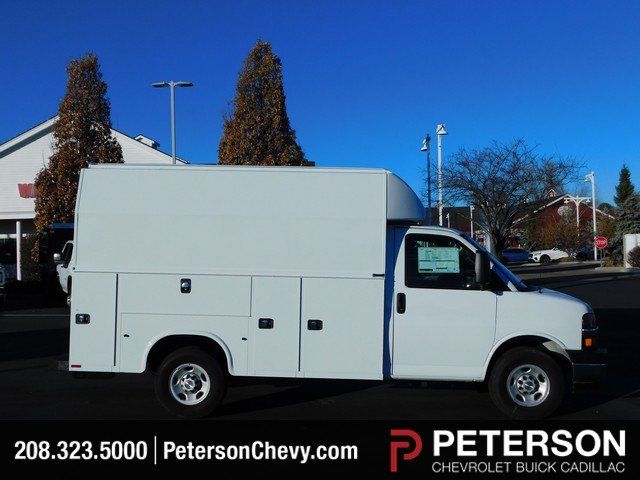 2024 Chevrolet Express Cutaway Work Van photo 2