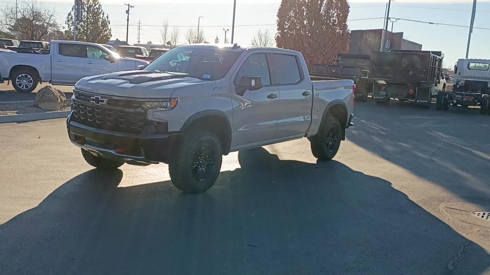 2026 Chevrolet Silverado 1500 ZR2's photo