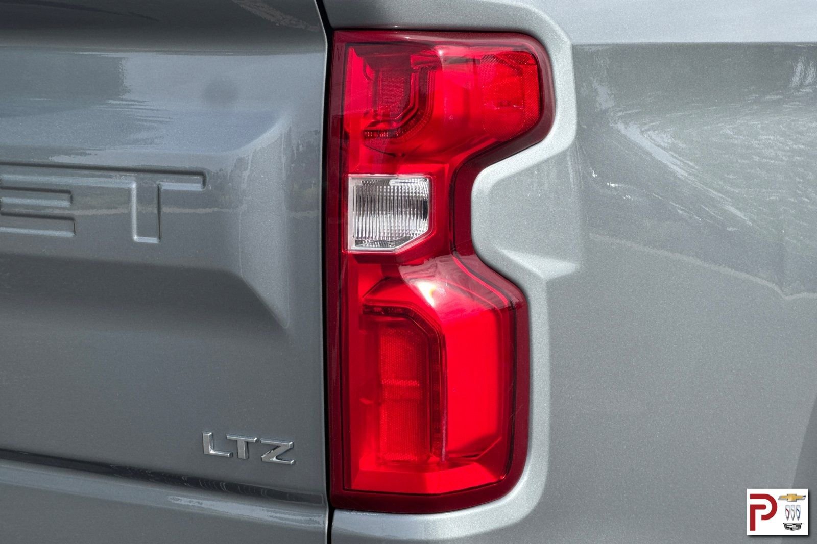 2023 Chevrolet Silverado 1500 LTZ - Photo 33