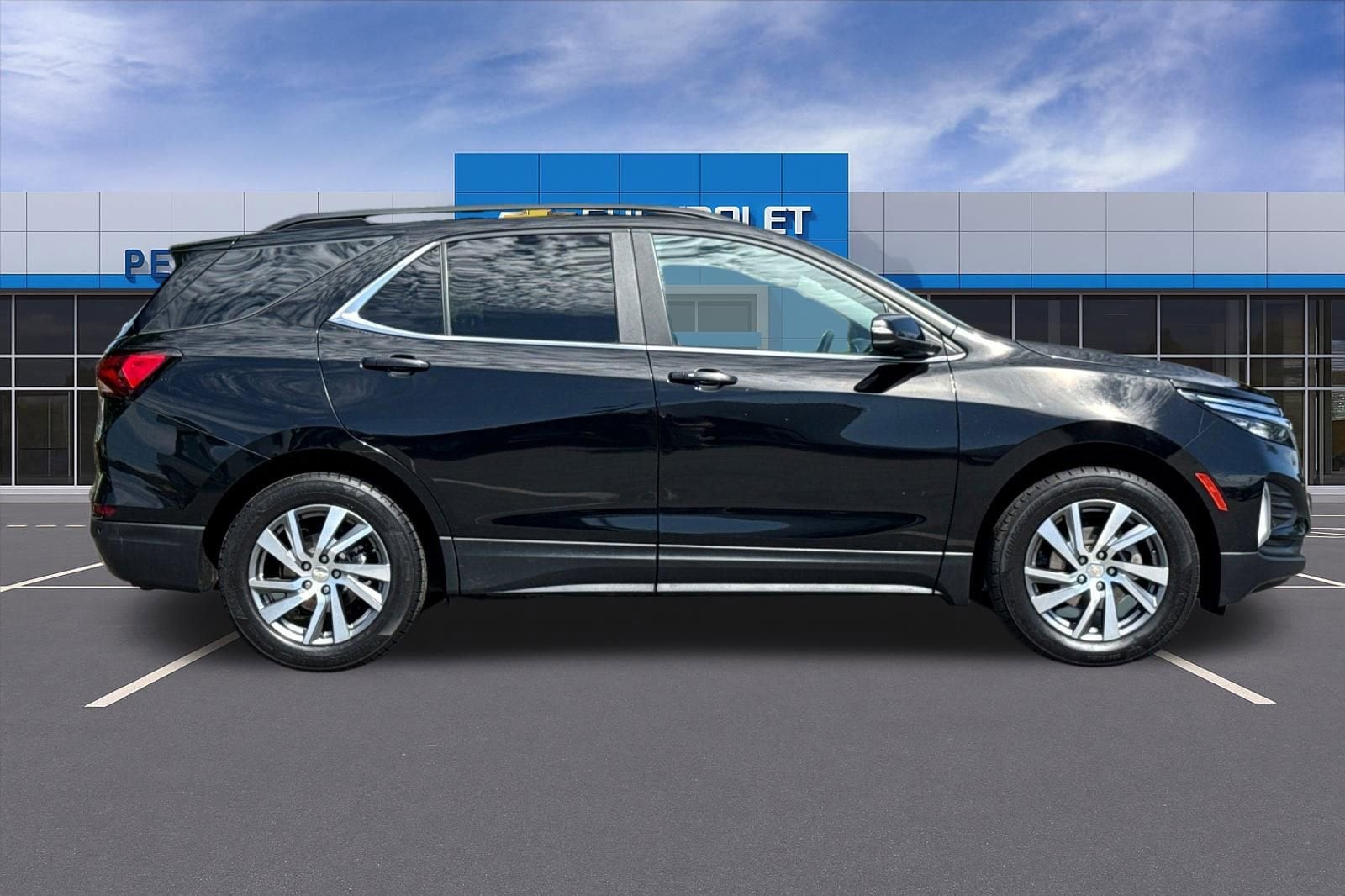 2022 Chevrolet Equinox LT - Photo 3