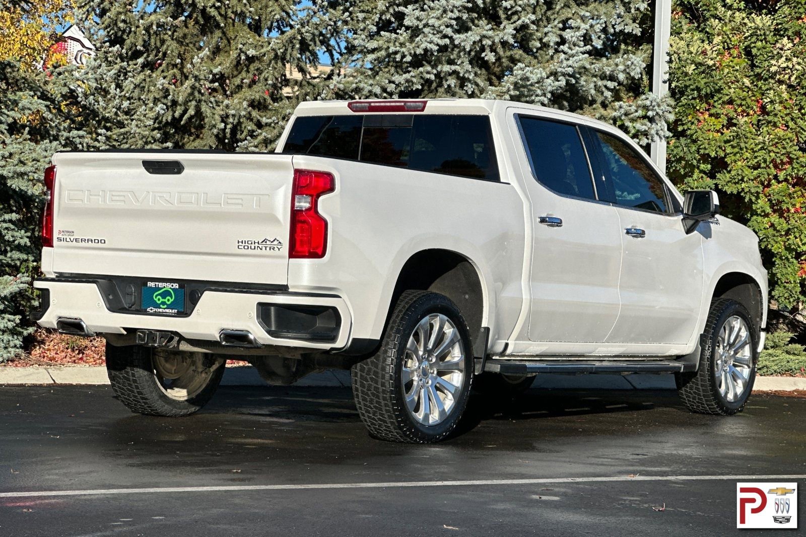 2022 Chevrolet Silverado 1500 High Country photo 4