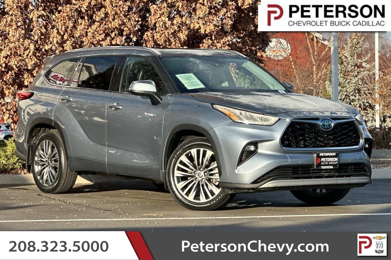2021 Toyota Highlander Platinum's photo
