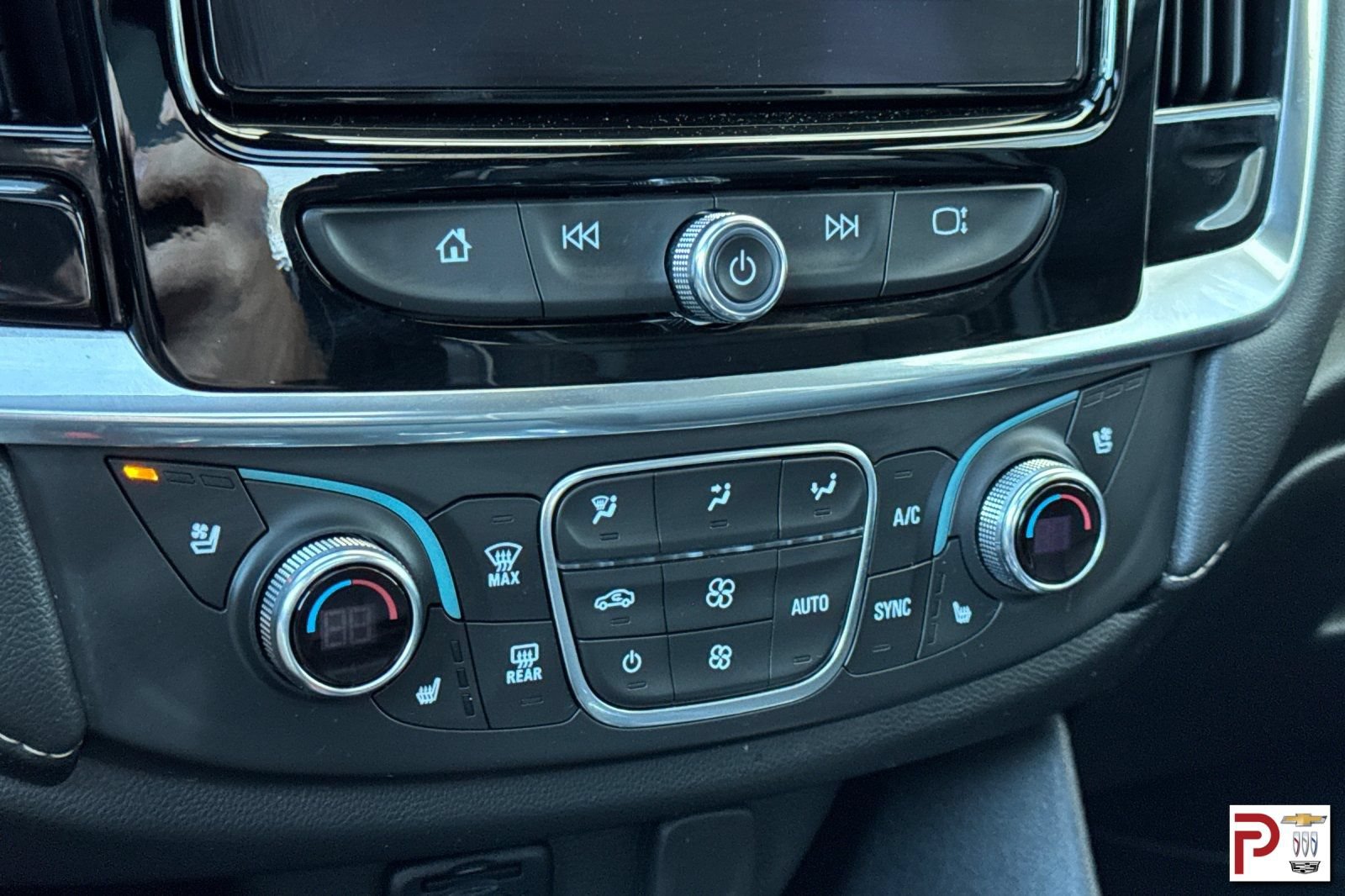 2023 Chevrolet Traverse Premier - Photo 26