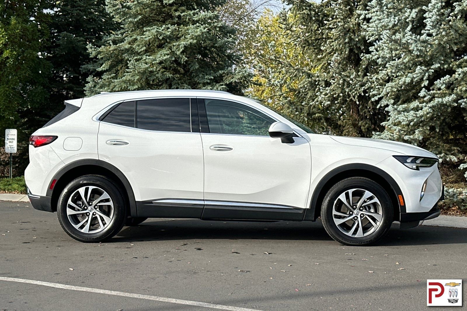 2023 Buick Envision Essence photo 2