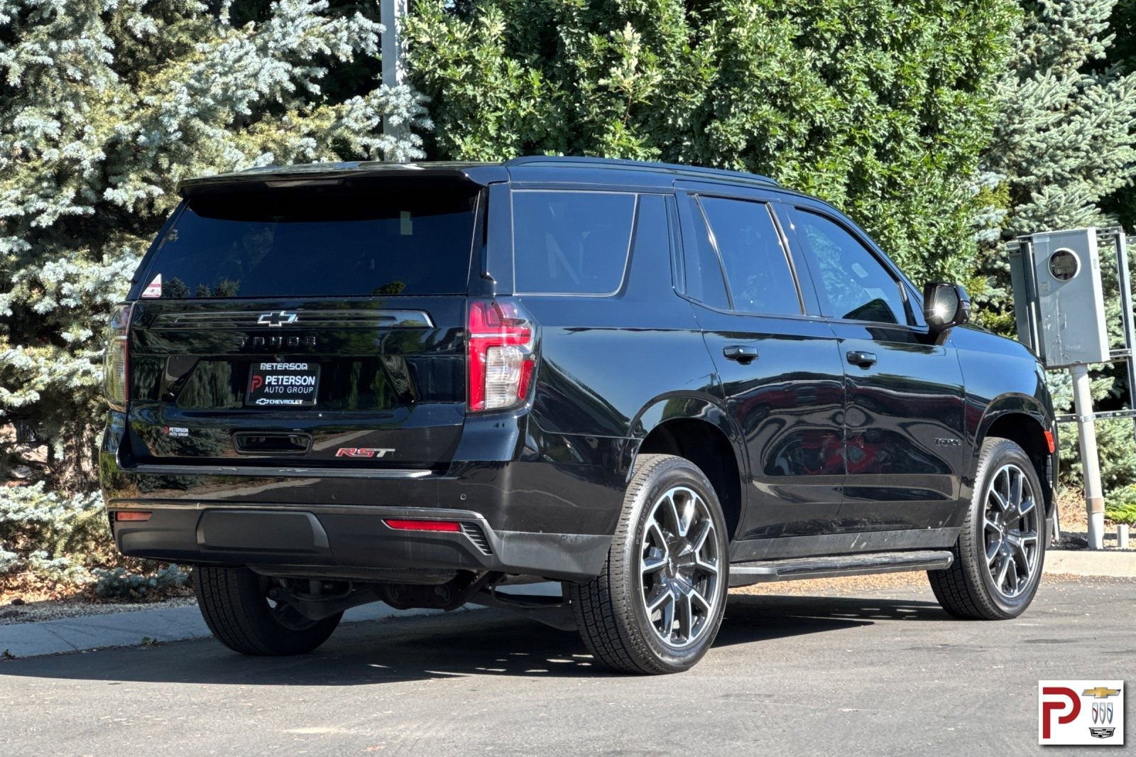 2021 Chevrolet Tahoe RST photo 2