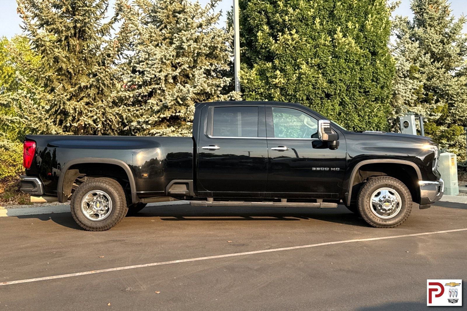 2024 Chevrolet Silverado 3500HD LTZ photo 3