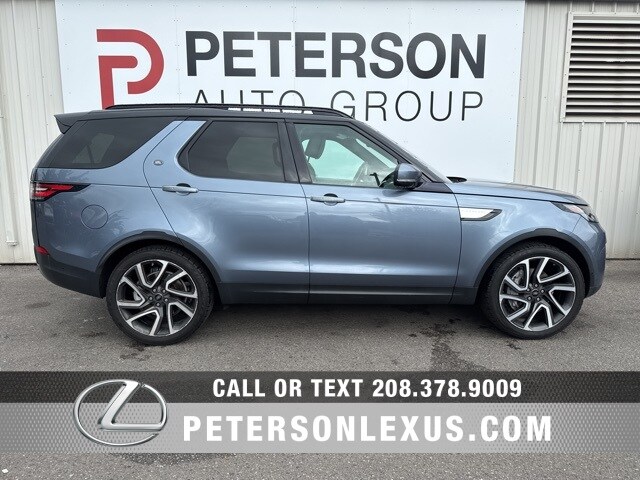 2019 Land Rover Discovery HSE Luxury photo 2