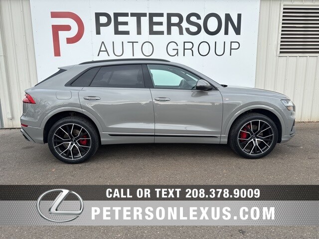 2020 Audi Q8 55 Prestige photo 2