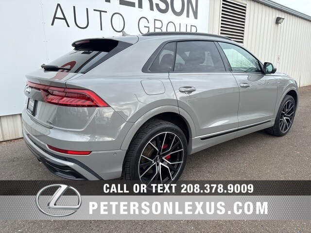 2020 Audi Q8 55 Prestige photo 3