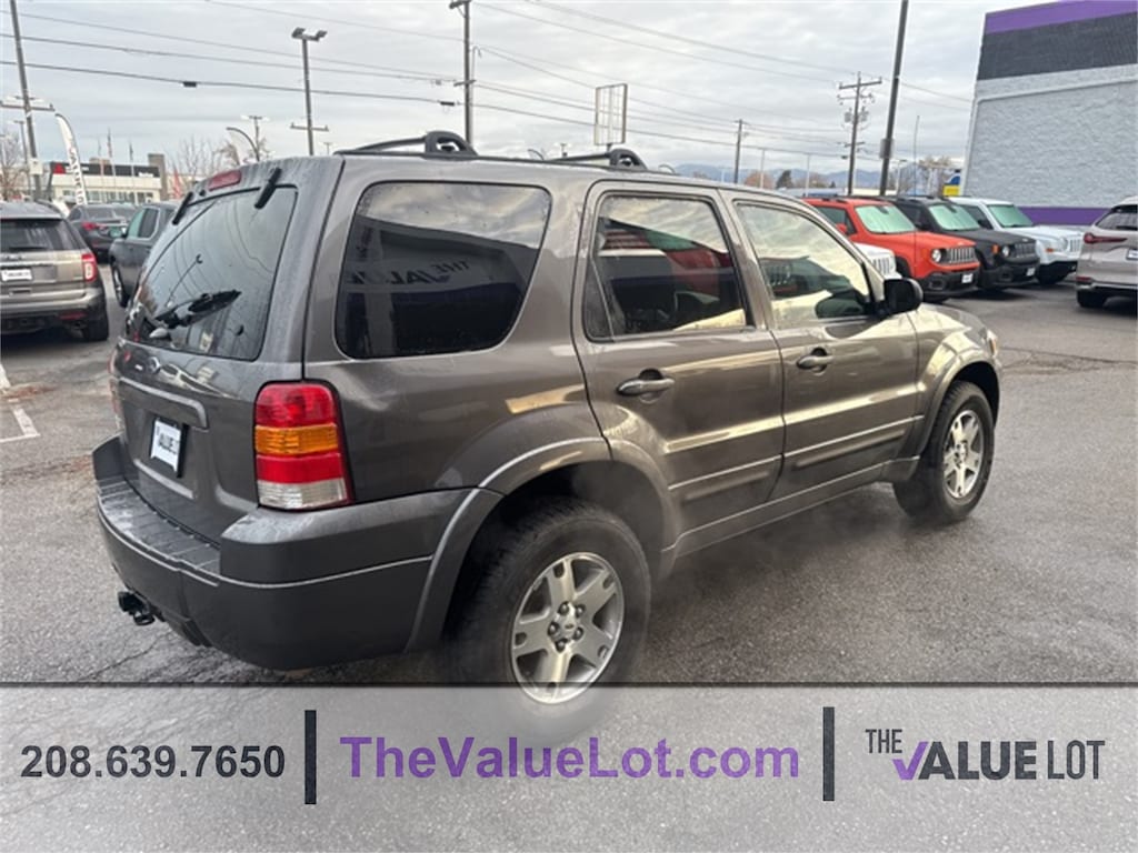 Used 2005 Ford Escape Limited SUV
