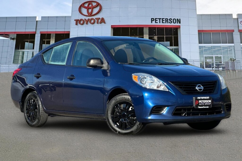 Used 2014 Nissan Versa 1.6 S Sedan