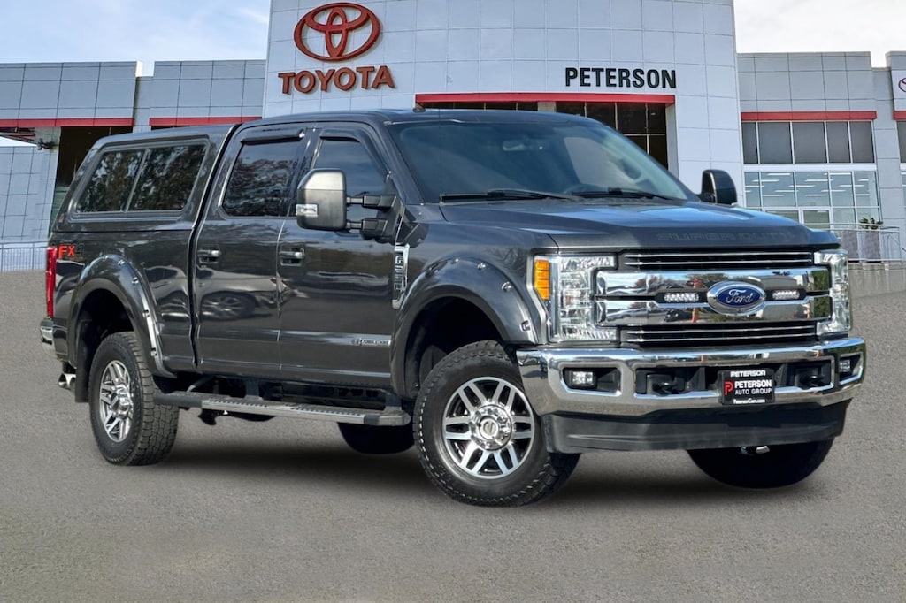 Used 2017 Ford F-250SD Lariat Truck