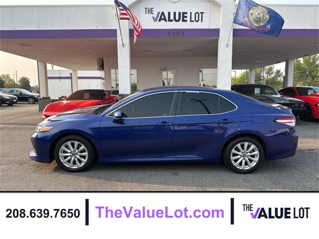 Used 2018 Toyota Camry LE Sedan