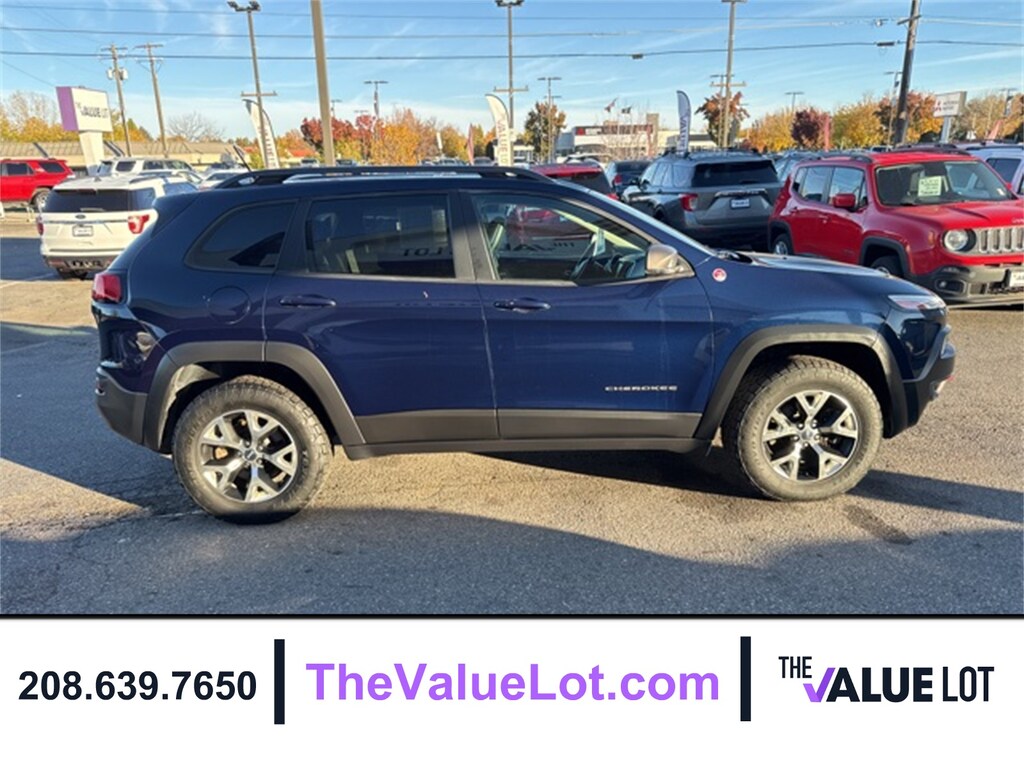 Used 2015 Jeep Cherokee Trailhawk SUV