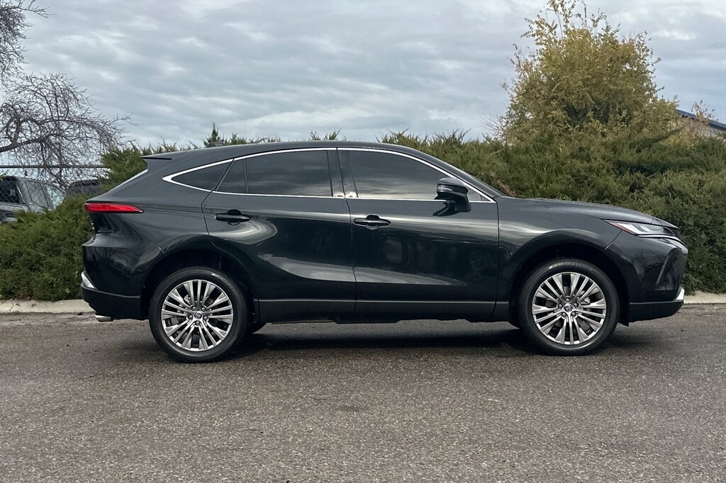 Used 2022 Toyota Venza Limited SUV