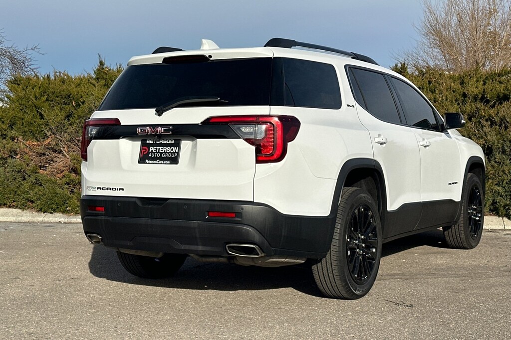 Used 2023 GMC Acadia SLE SUV