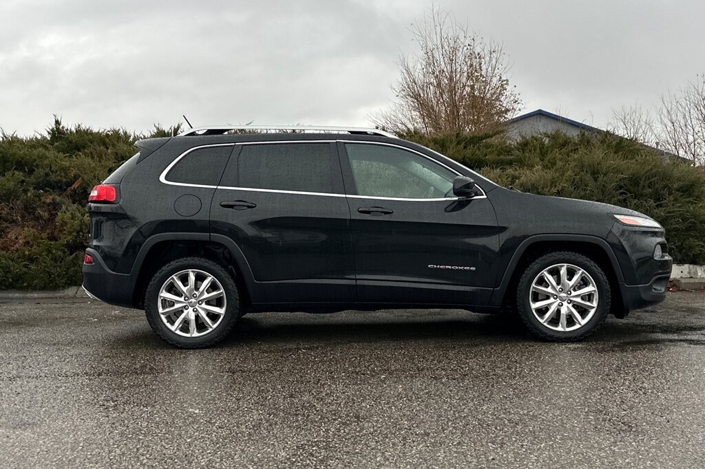 Used 2015 Jeep Cherokee Limited SUV
