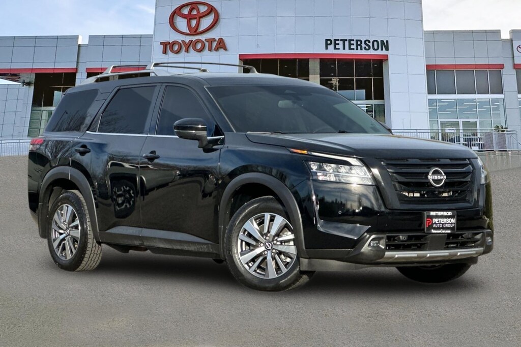 Used 2022 Nissan Pathfinder SL SUV