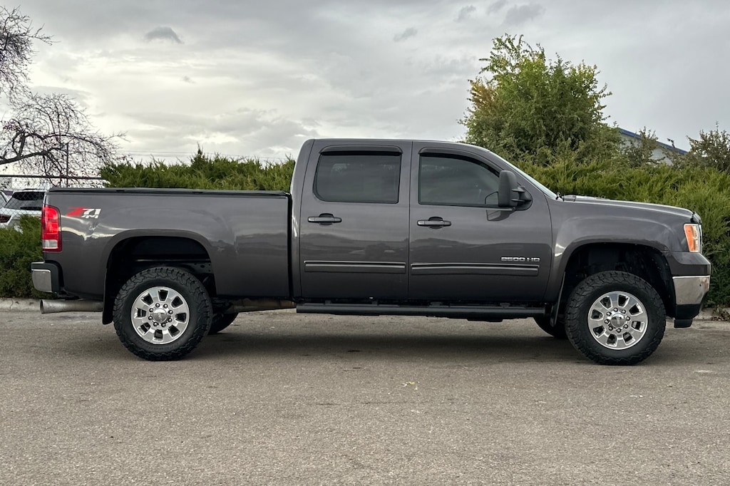 Used 2011 GMC Sierra 2500HD SLT Truck