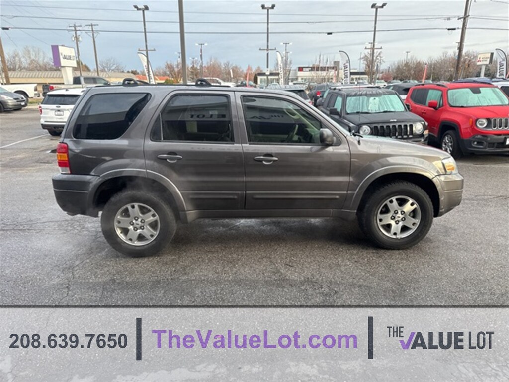 Used 2005 Ford Escape Limited SUV