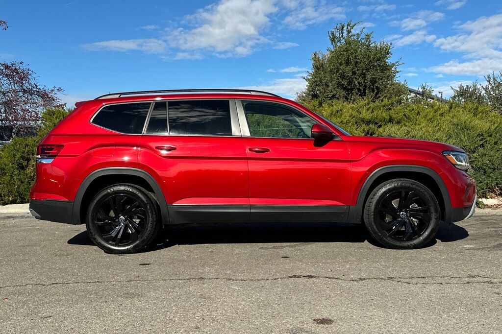 Used 2022 Volkswagen Atlas 2.0T SE w/Technology SUV