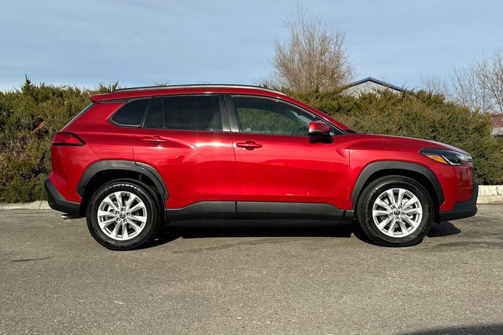 Used 2022 Toyota Corolla Cross LE SUV