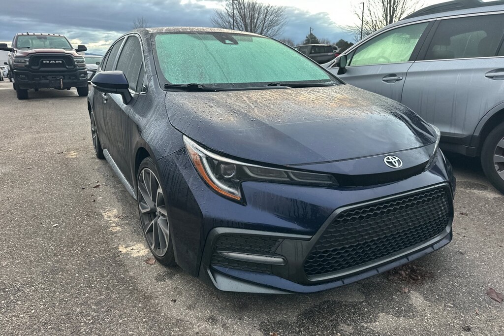 Used 2020 Toyota Corolla SE Sedan
