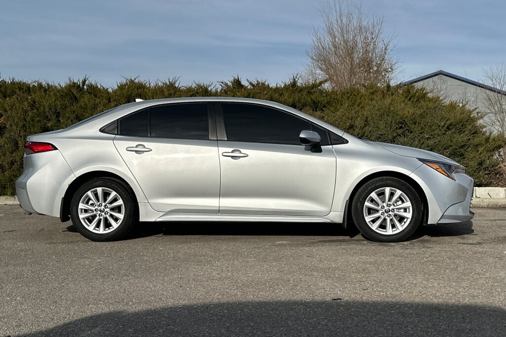 Used 2024 Toyota Corolla LE Sedan