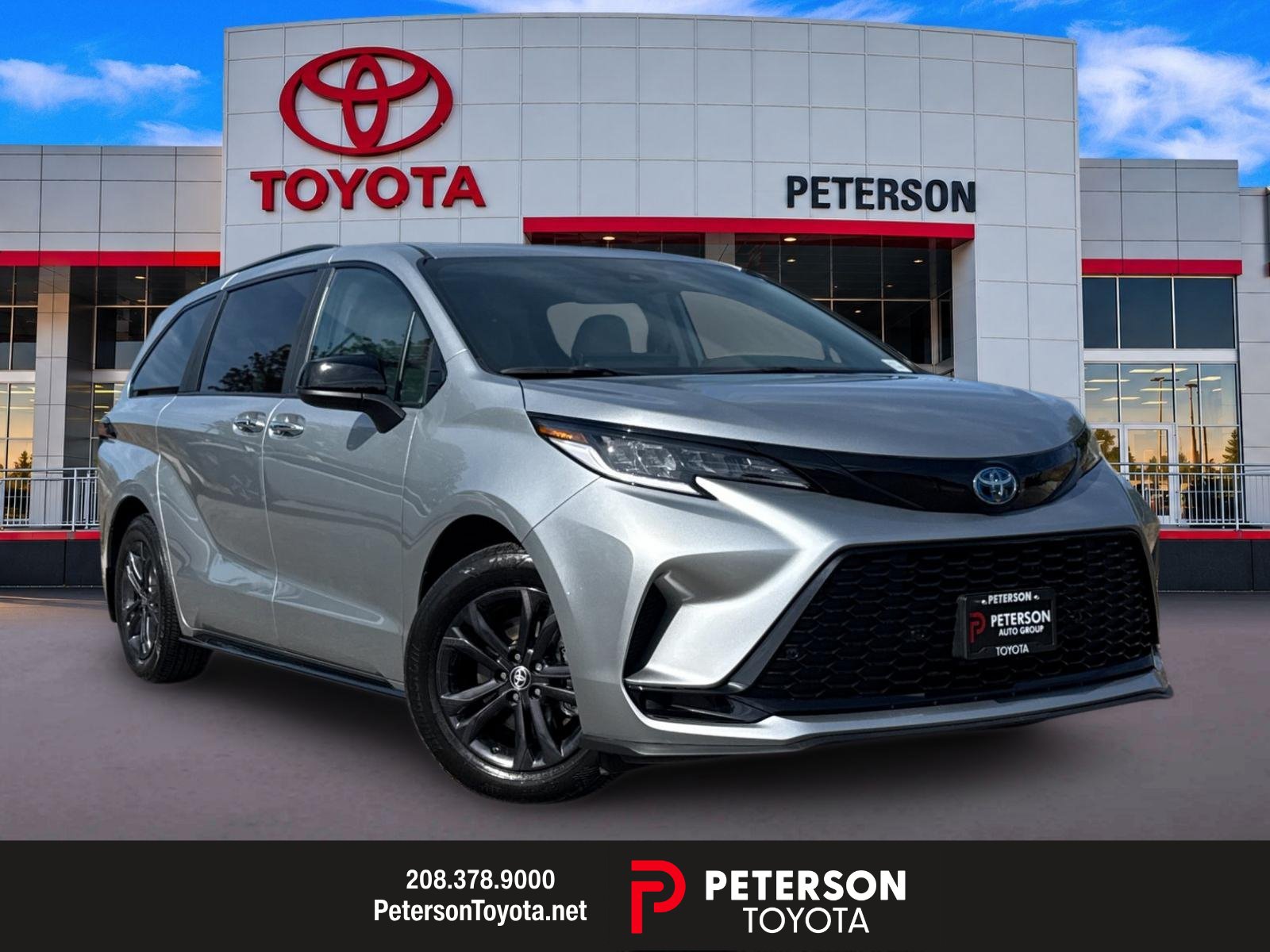 2025 Toyota Sienna LE