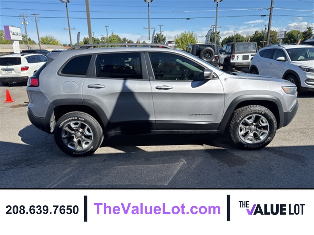 Used 2019 Jeep Cherokee Trailhawk SUV