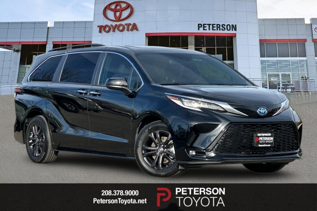 Used 2024 Toyota Sienna XSE Minivan/Van