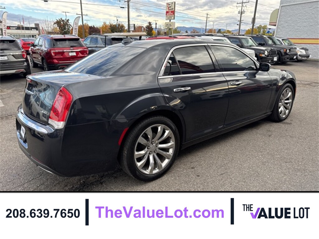 Used 2018 Chrysler 300 Limited Sedan