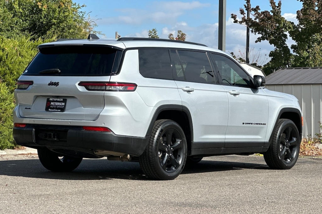 Used 2023 Jeep Grand Cherokee L Altitude SUV