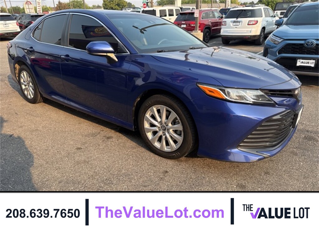 Used 2018 Toyota Camry LE Sedan