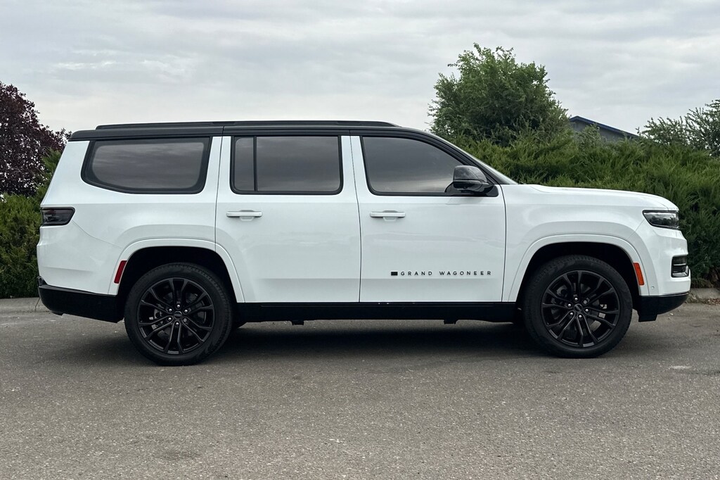 Used 2024 Jeep Grand Wagoneer Series III SUV