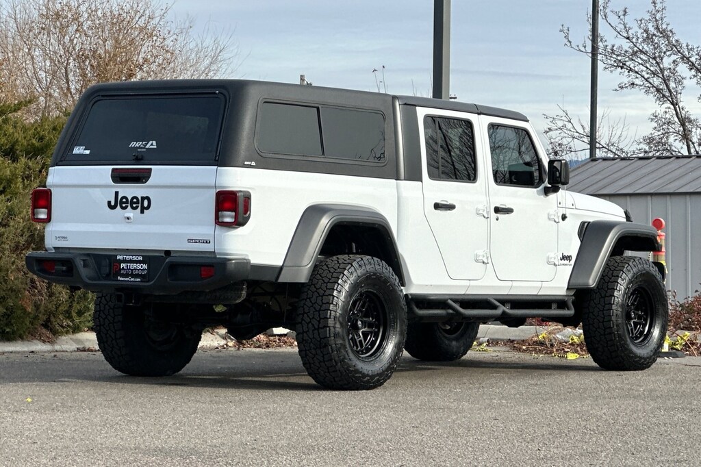 Used 2020 Jeep Gladiator Sport Truck