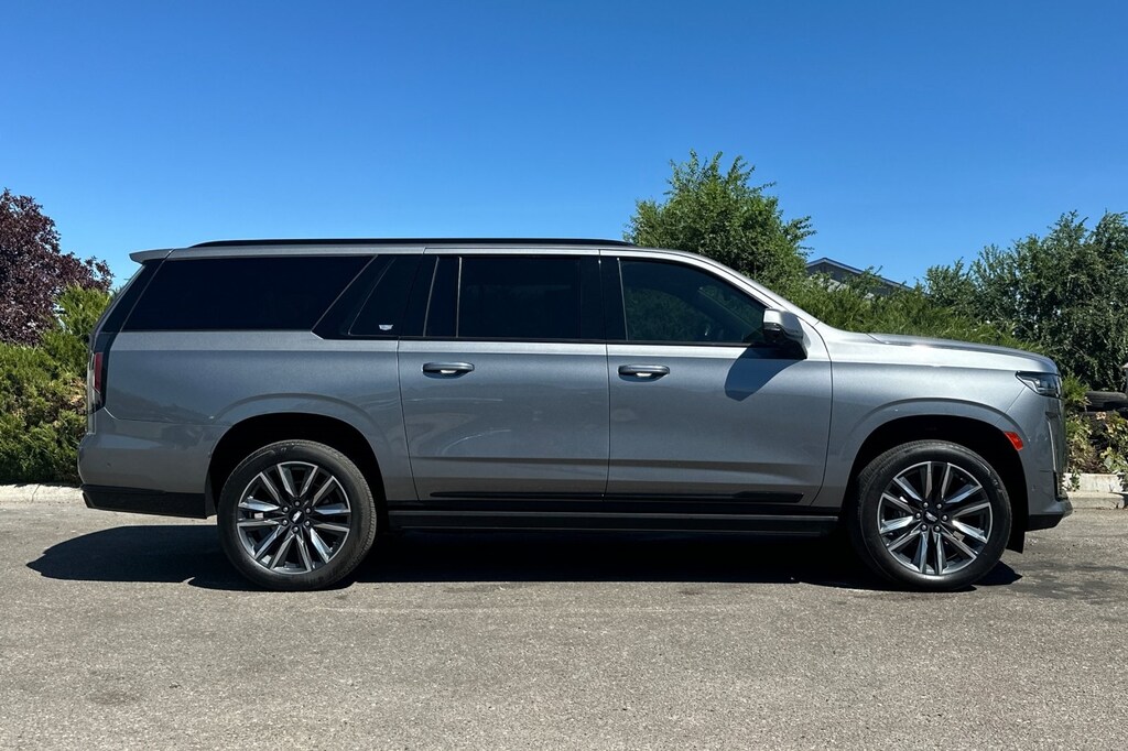 Used 2022 Cadillac Escalade ESV Sport SUV