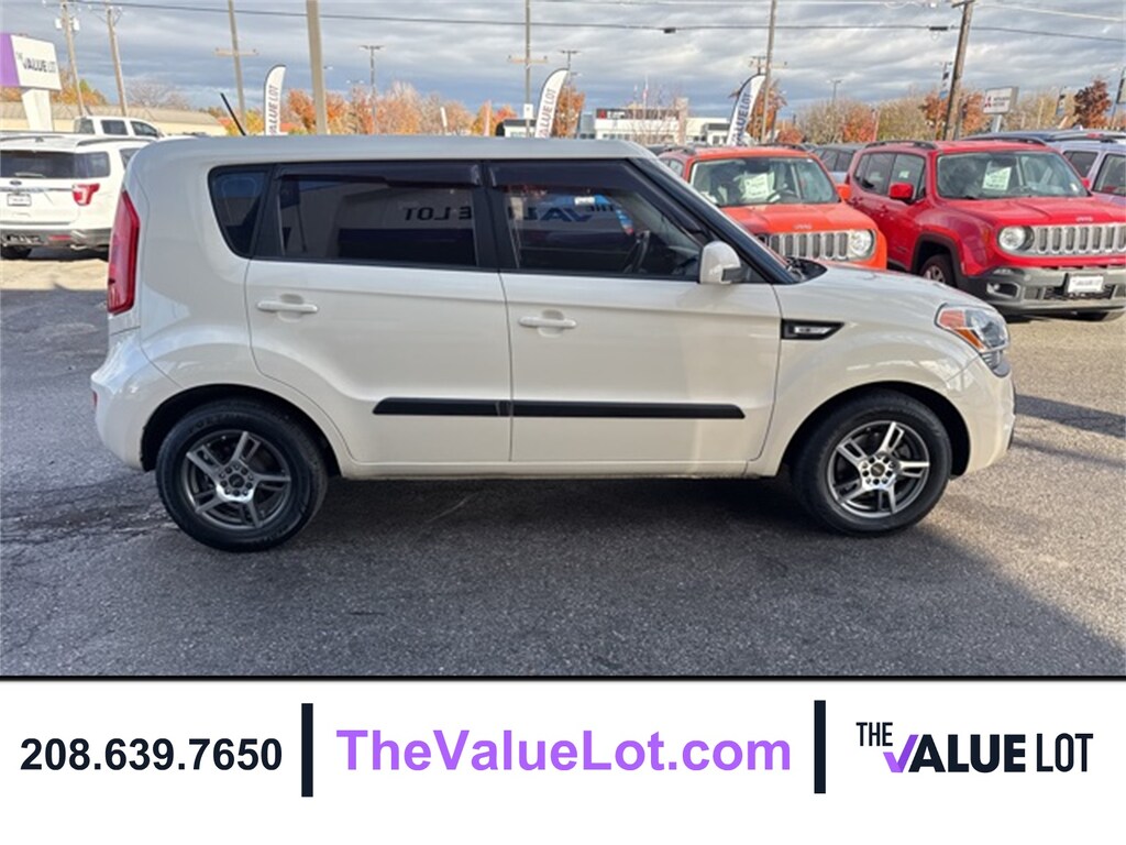 Used 2012 Kia Soul Base Hatchback