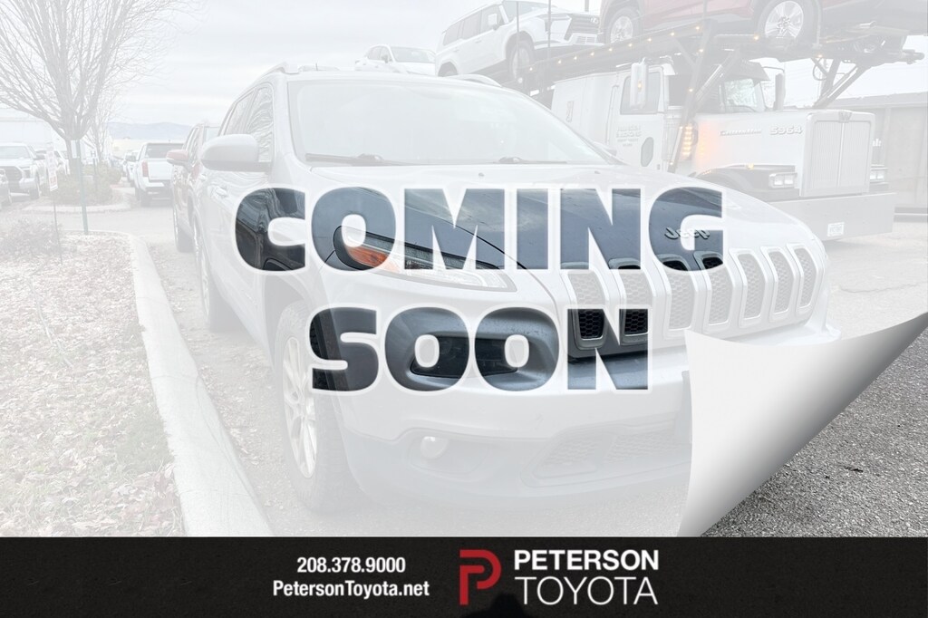 Used 2017 Jeep Cherokee Latitude SUV